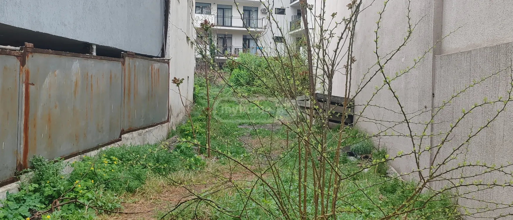 Non-Agricultural Plot For Sale In Vake view 2