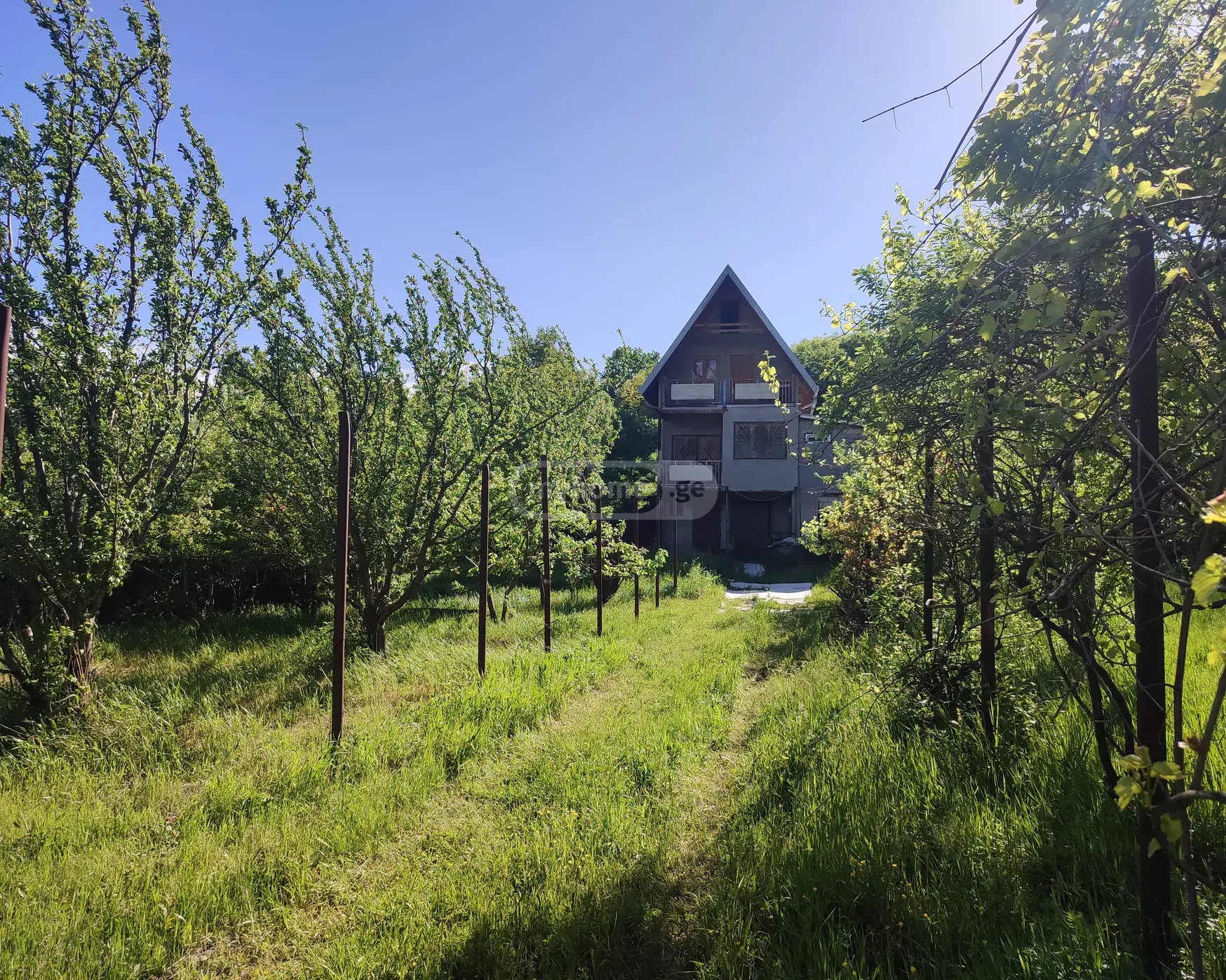 7 Room Country House For Sale view 1