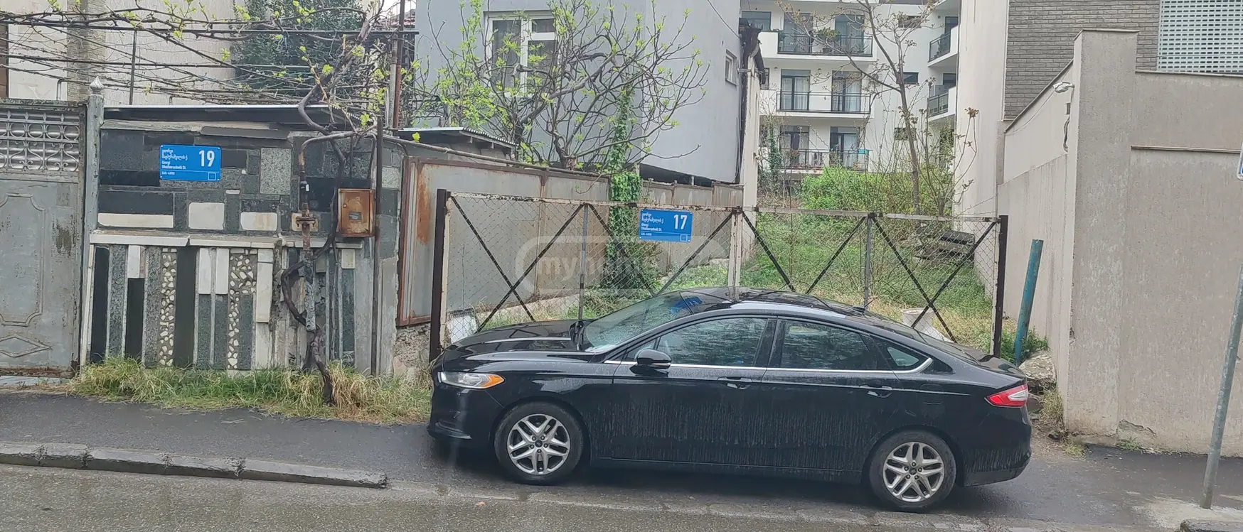 Non-Agricultural Plot For Sale In Vake view 1