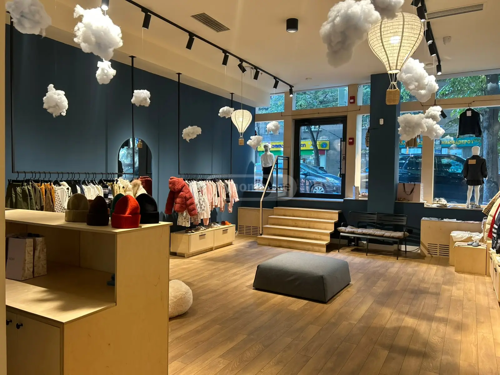 Universal Commercial Area For Rent In Vake view 1