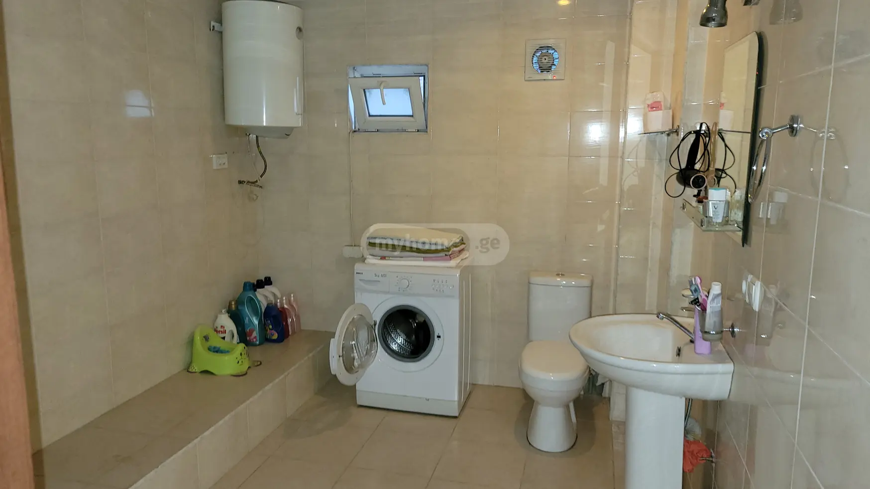 8 Room Private House For Sale view 11