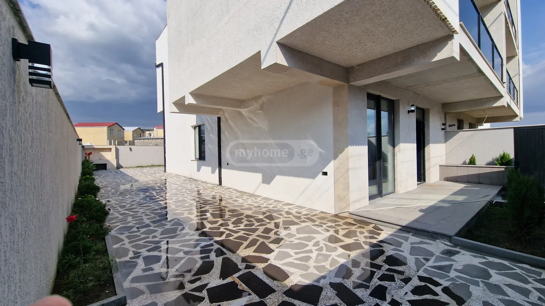 6 Room Private House Daily Rent In Didi Digomi view 5