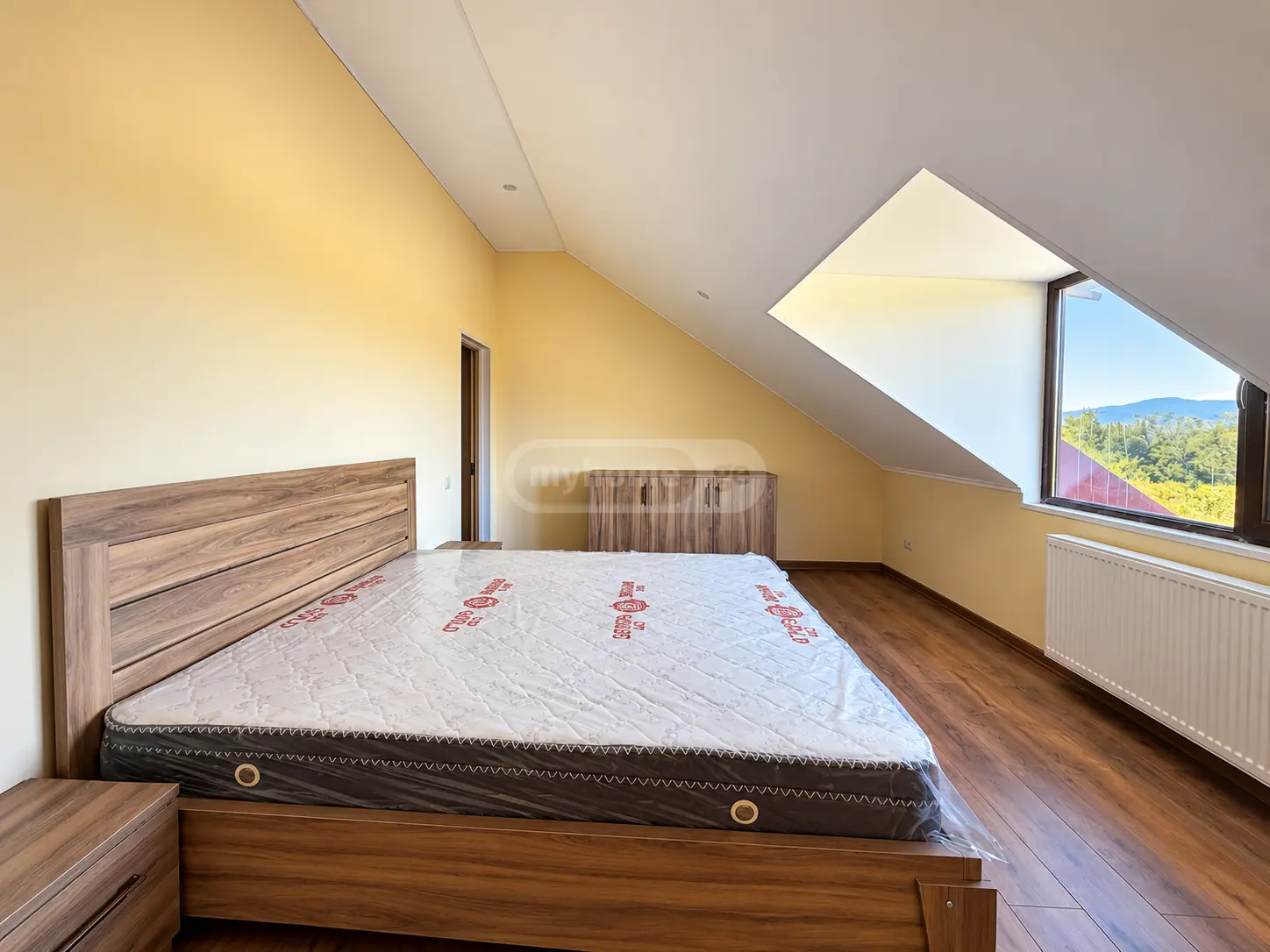 6 Room Private House For Sale view 14