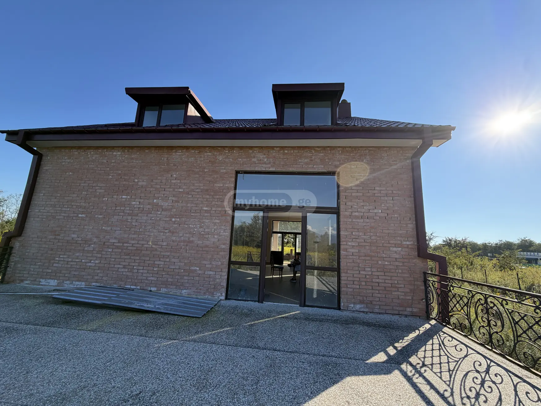 6 Room Private House For Sale view 9