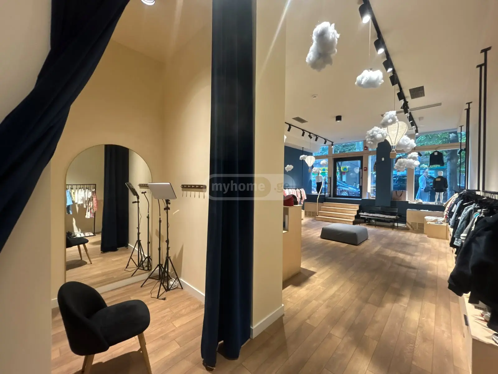 Universal Commercial Area For Rent In Vake view 5