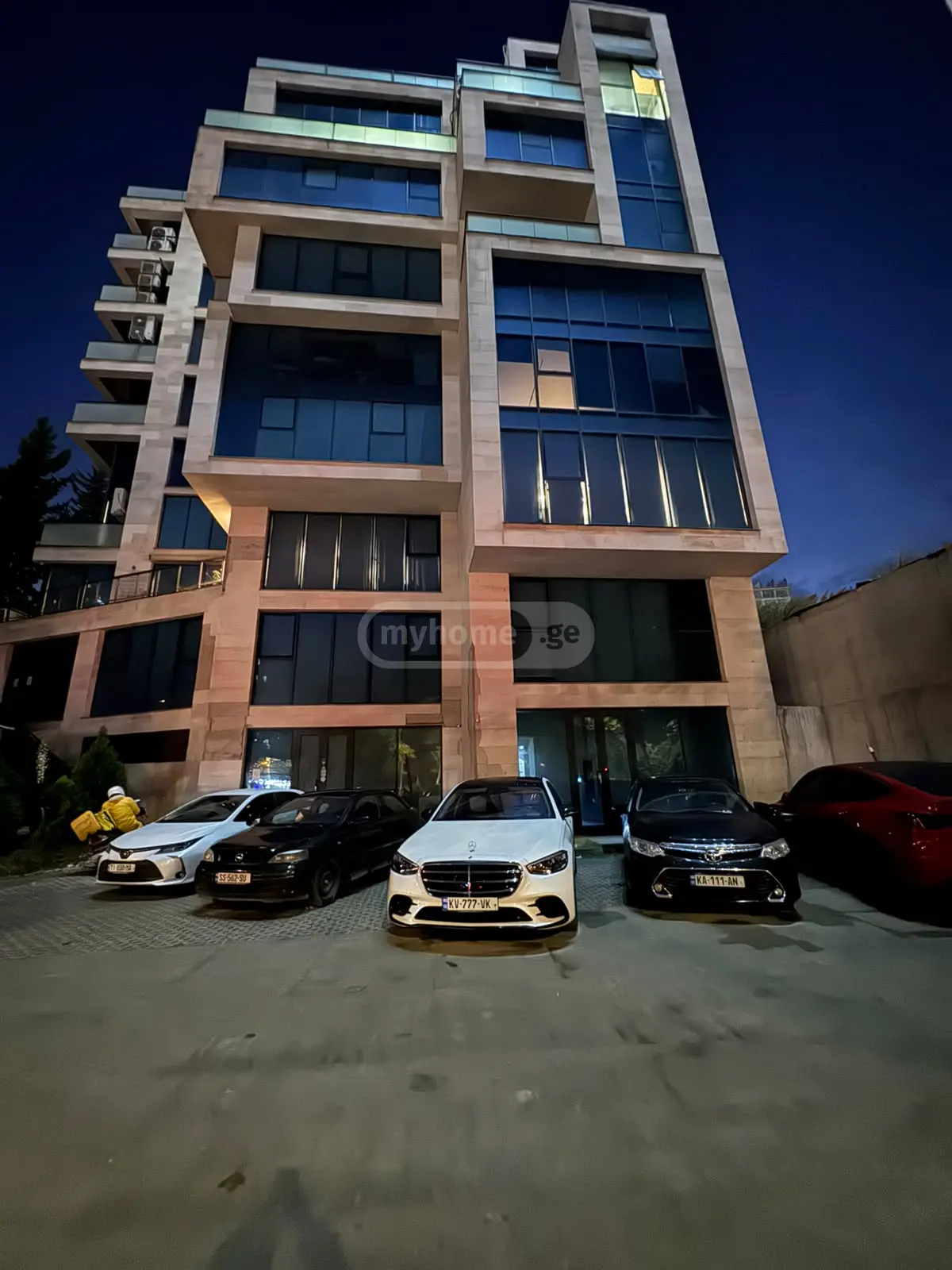 Office Commercial Area For Sale In Saburtalo view 1