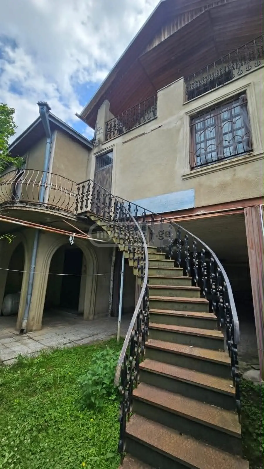 10+ Room Country House For Sale In Saguramo, In Mtskheta Municipality view 9
