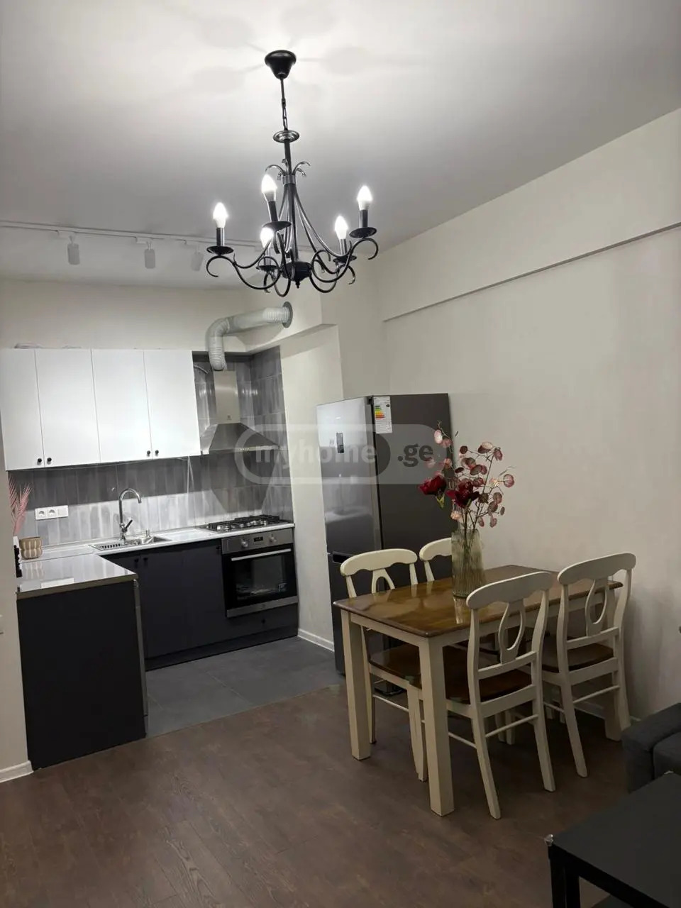 2 Room Apartment For Rent On Moscow Ave view 10