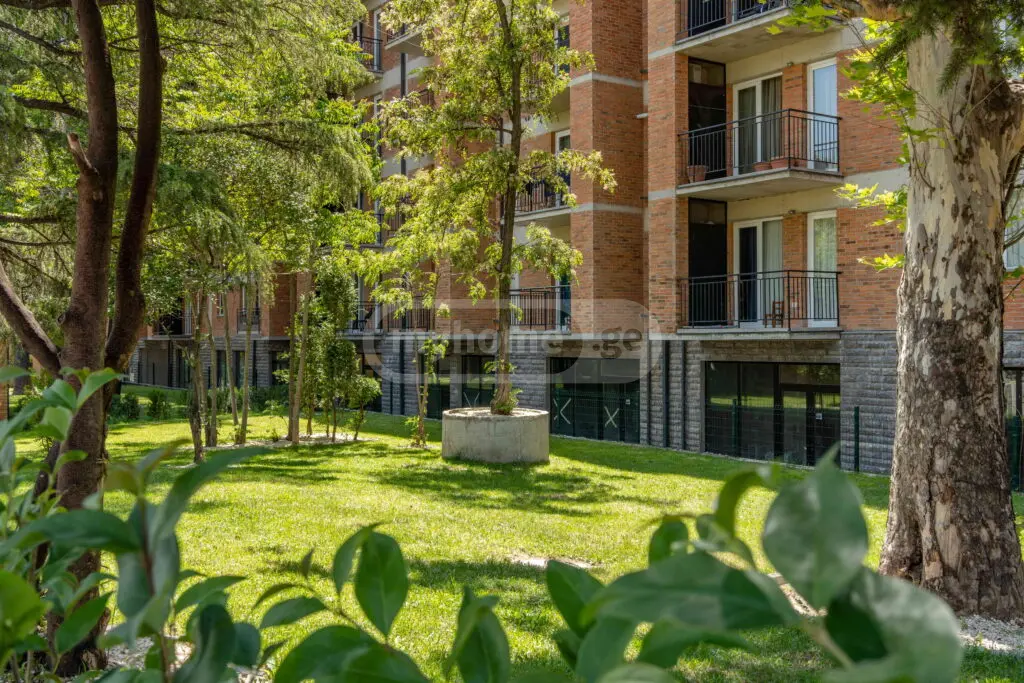 2 Room Apartment For Rent On Moscow Ave view 12