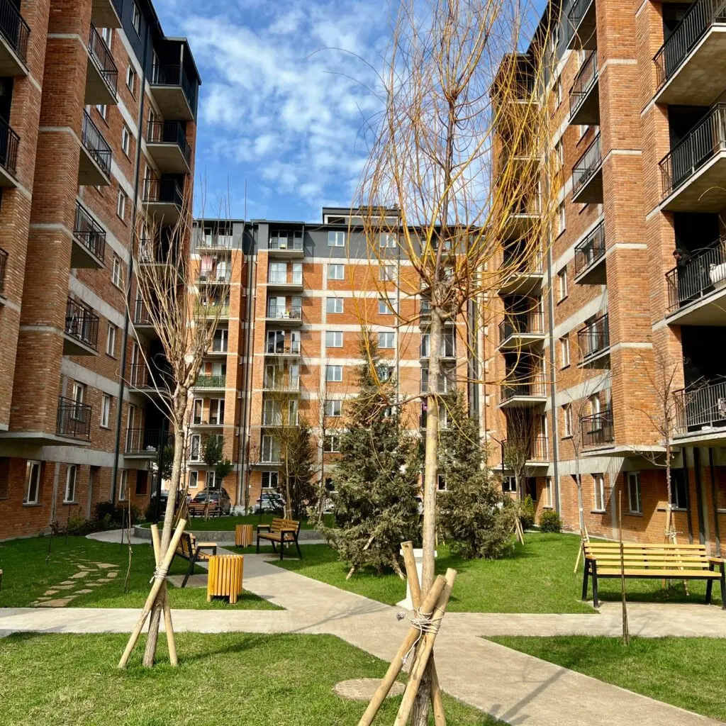 2 Room Apartment For Rent On Moscow Ave view 11