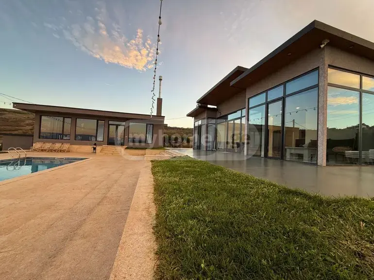 5 Room Country House Daily Rent In Sololaki view 4