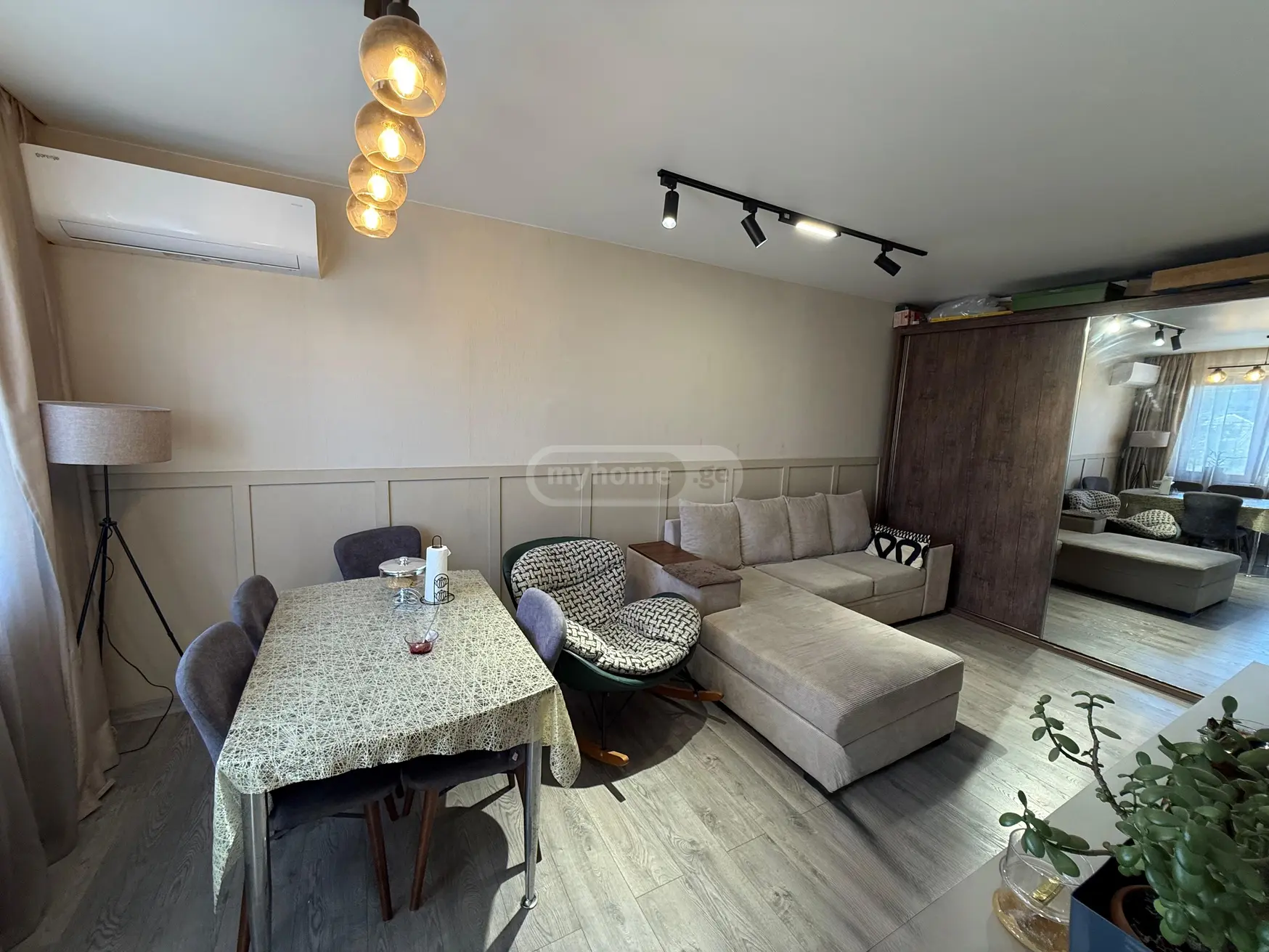 3 Room Apartment For Sale view 5