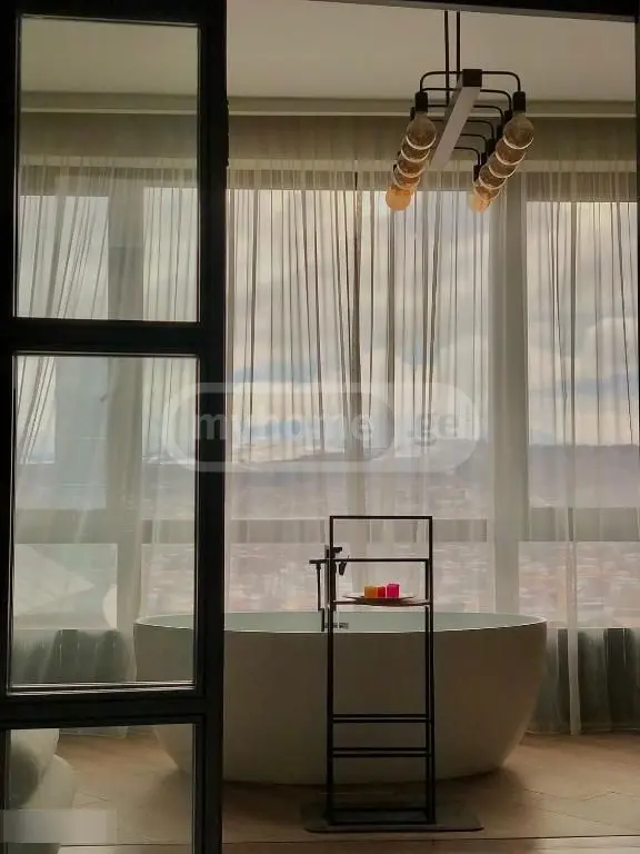 1 Room Hotel Daily Rent In Mtatsminda view 6