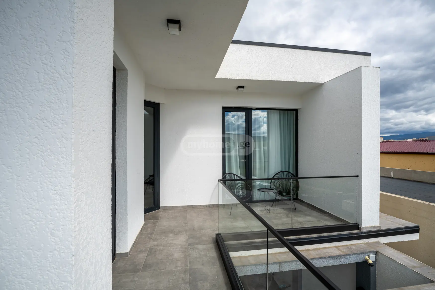 7 Room Private House For Sale view 15