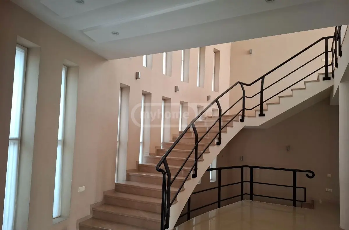 10+ Room Private House For Sale In Digomi view 7