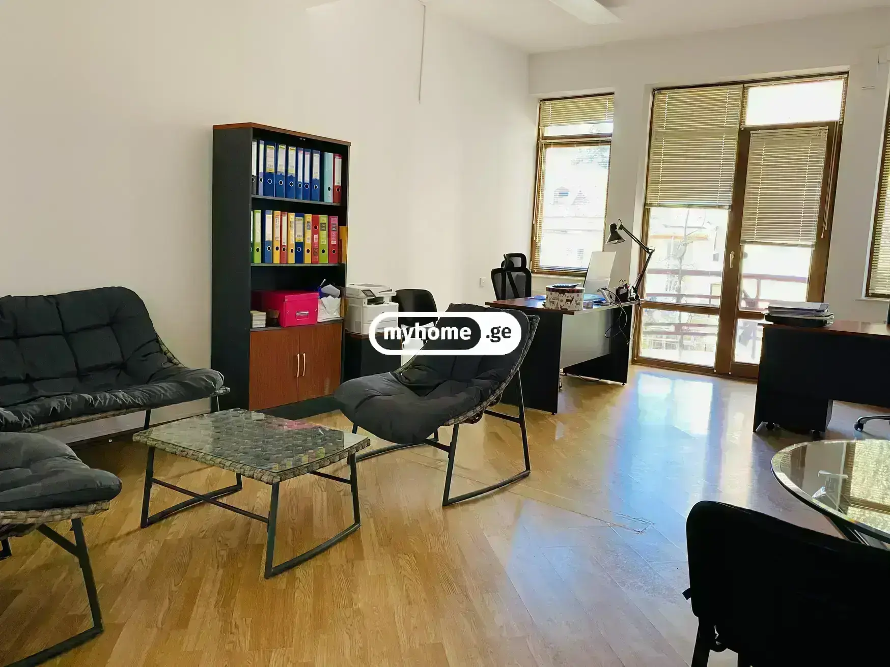 10+ Room Hotel For Rent In Vake view 4