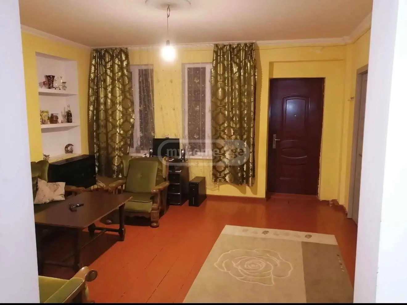 6 Room Private House For Sale view 10