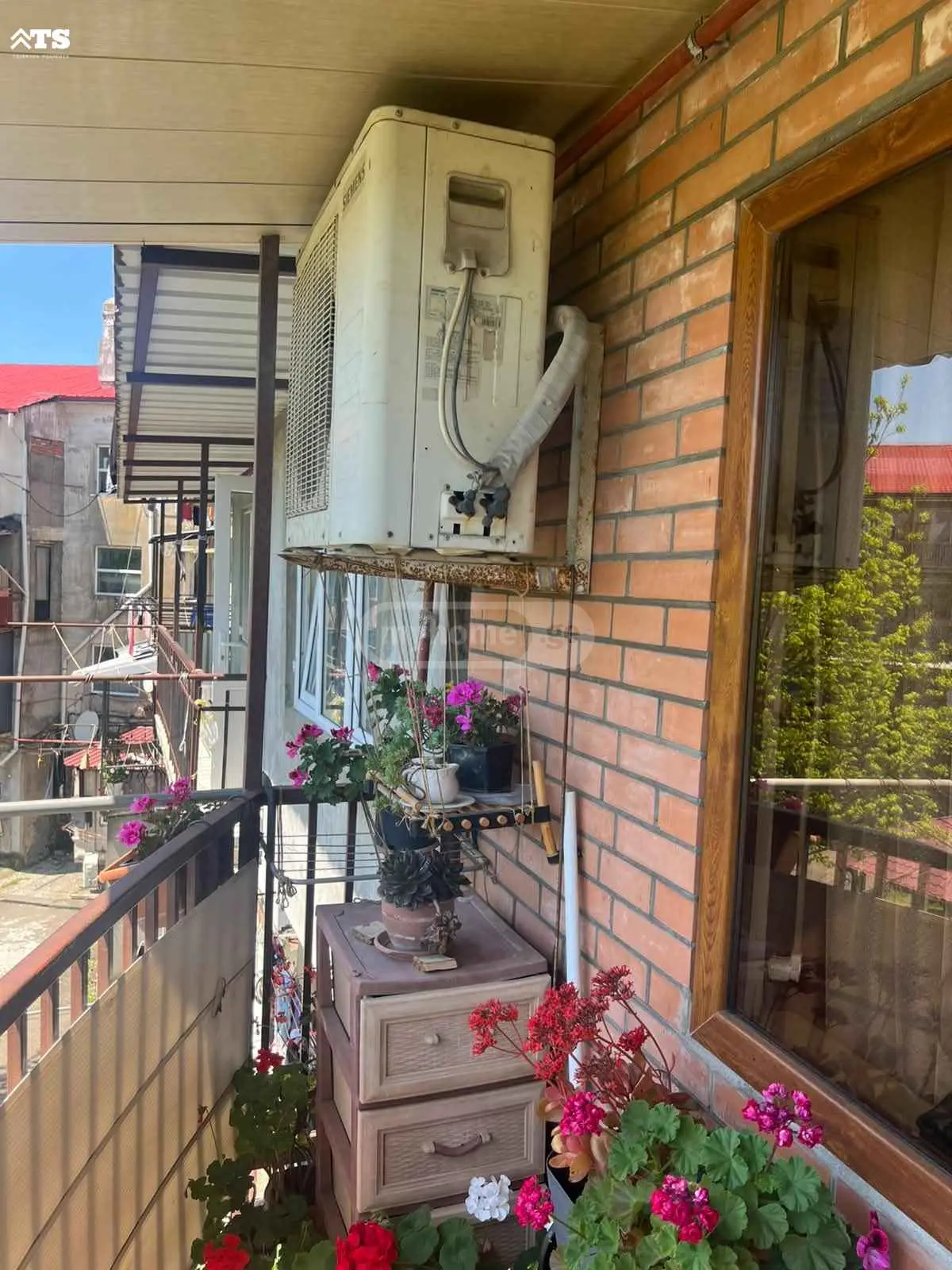 4 Room Apartment For Sale view 9