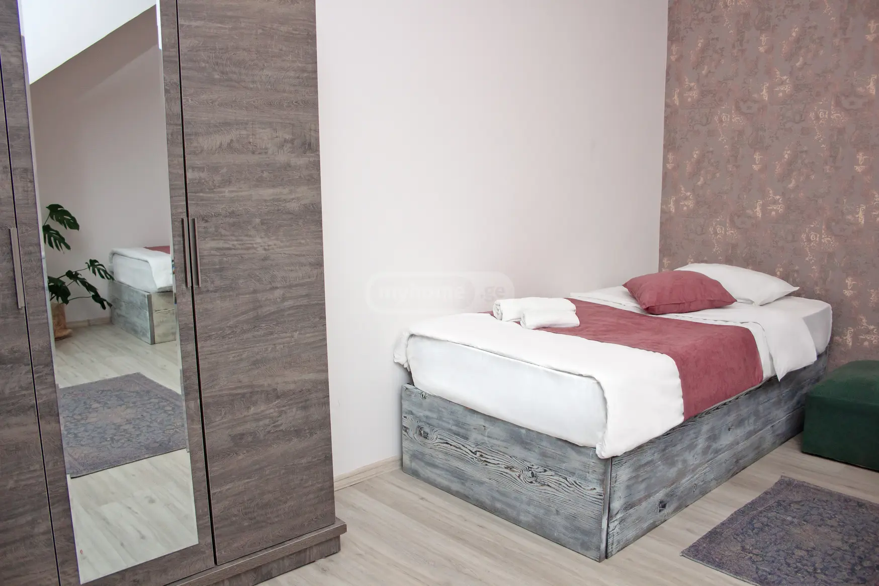4 Room Apartment Daily Rent In Sololaki view 6