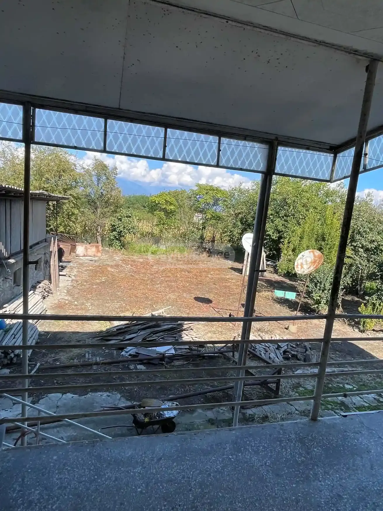 7 Room Private House For Sale view 8