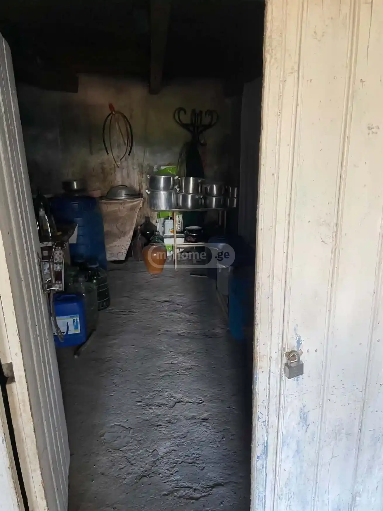 7 Room Private House For Sale view 9