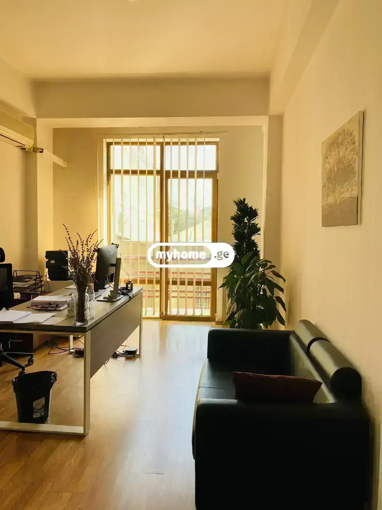 10+ Room Hotel For Rent In Vake view 6