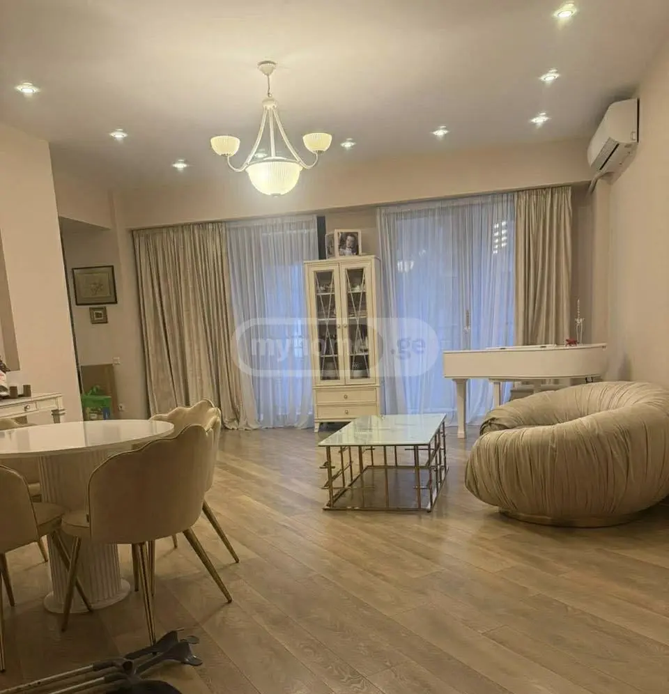 4 Room Apartment For Sale view 2