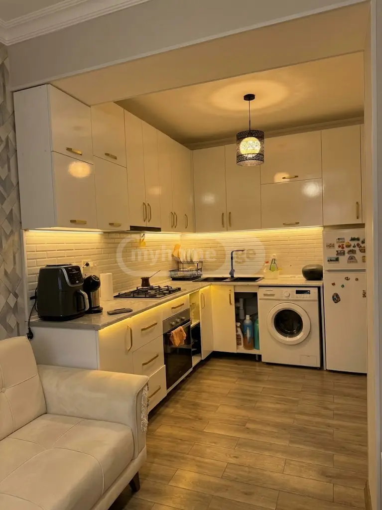 3 Room Apartment For Sale view 3