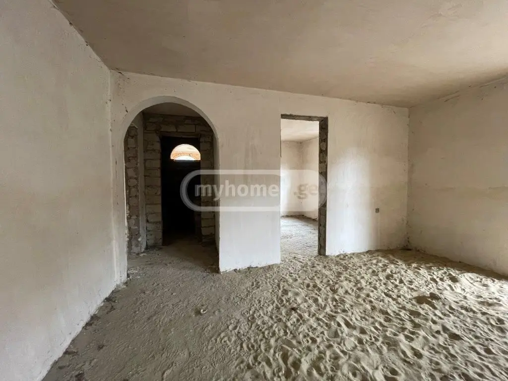 10+ Room Private House For Sale In Borjomi view 5
