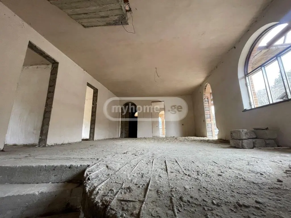 10+ Room Private House For Sale In Borjomi view 6