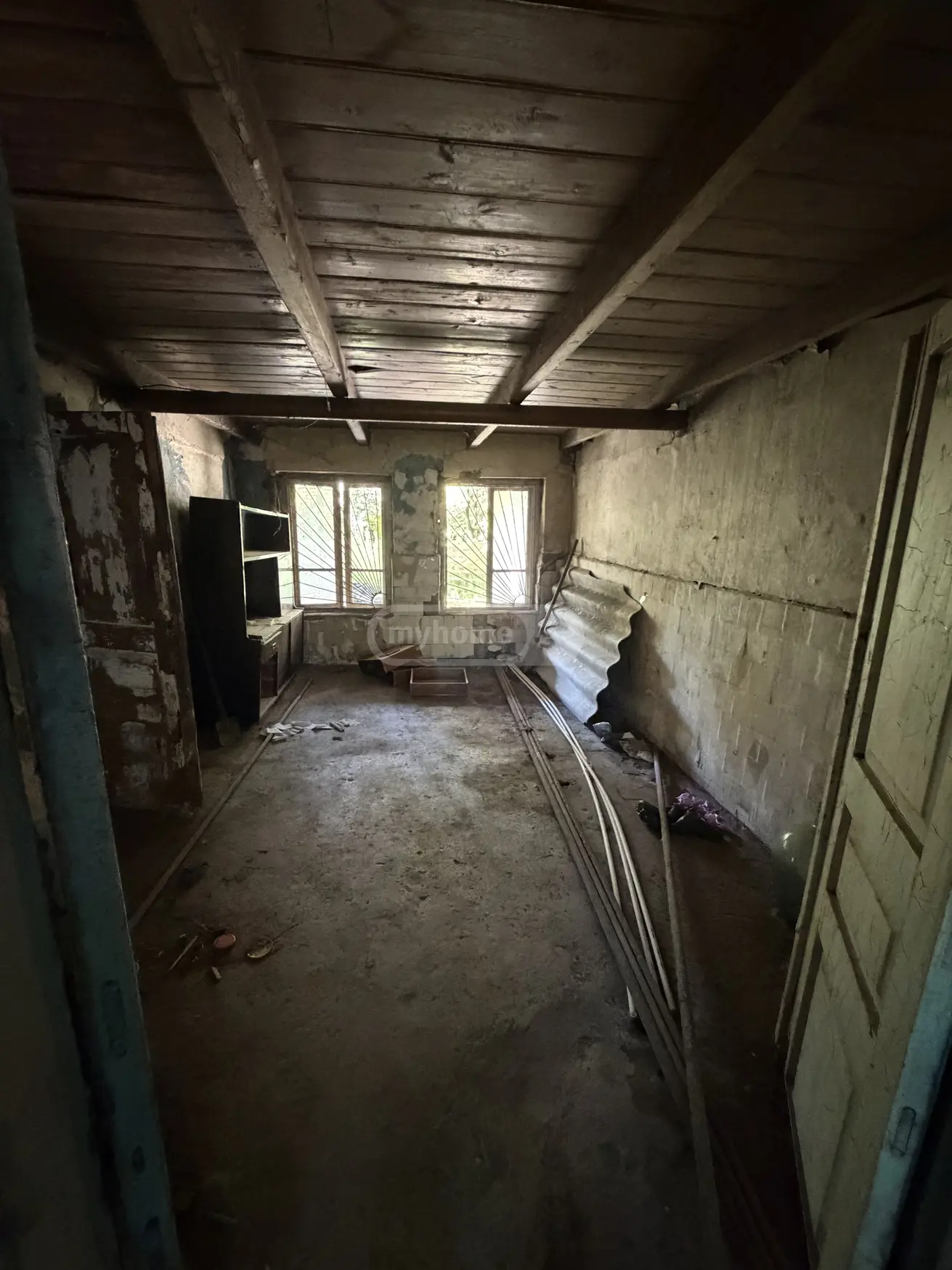 4 Room Private House For Sale view 12