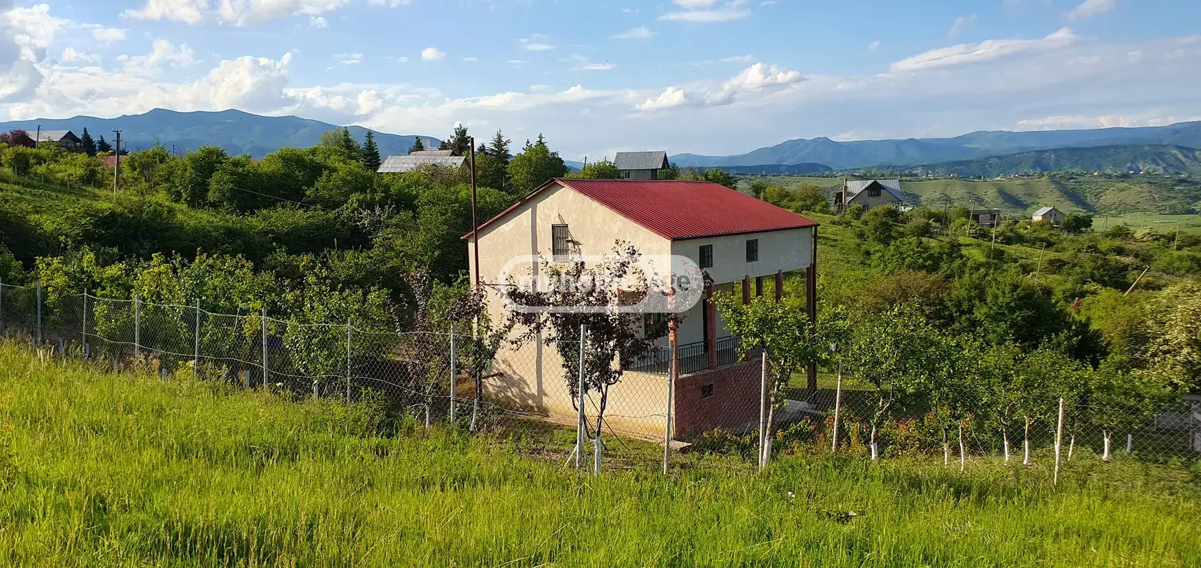 7 Room Country House For Sale view 1