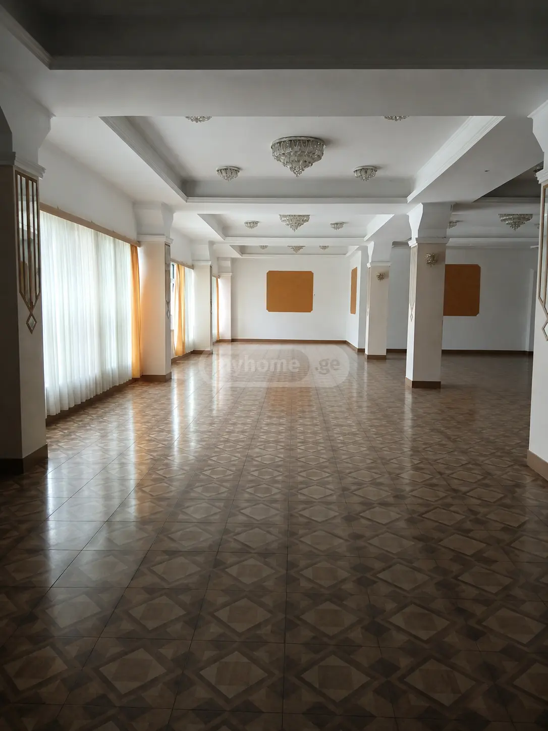 Universal Commercial Area For Rent Mepetubani, In Qutaisi view 4