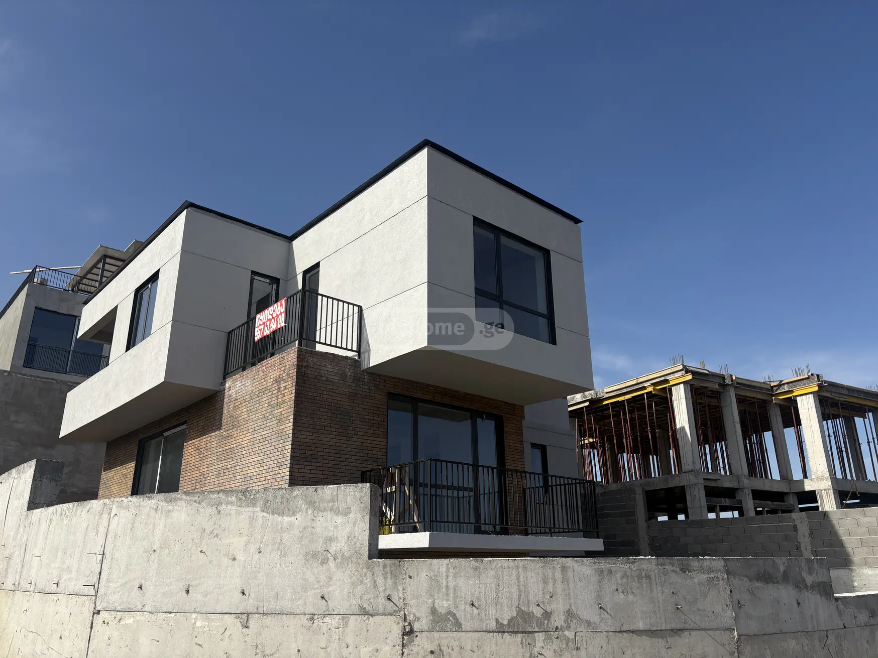 5 Room Private House For Sale view 1