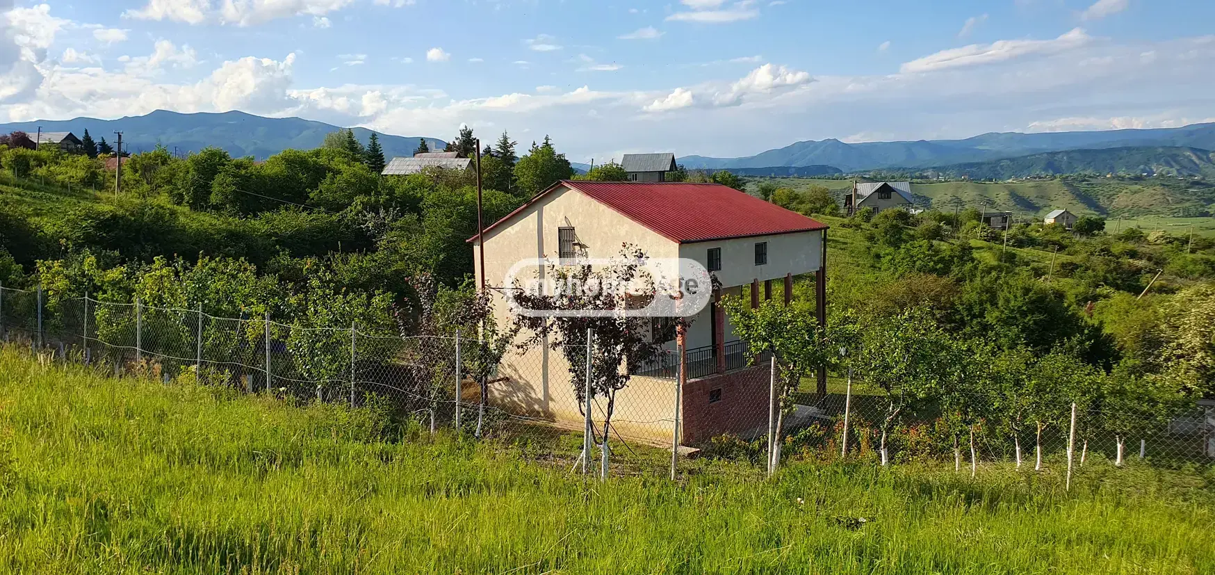 7 Room Country House For Sale view 2