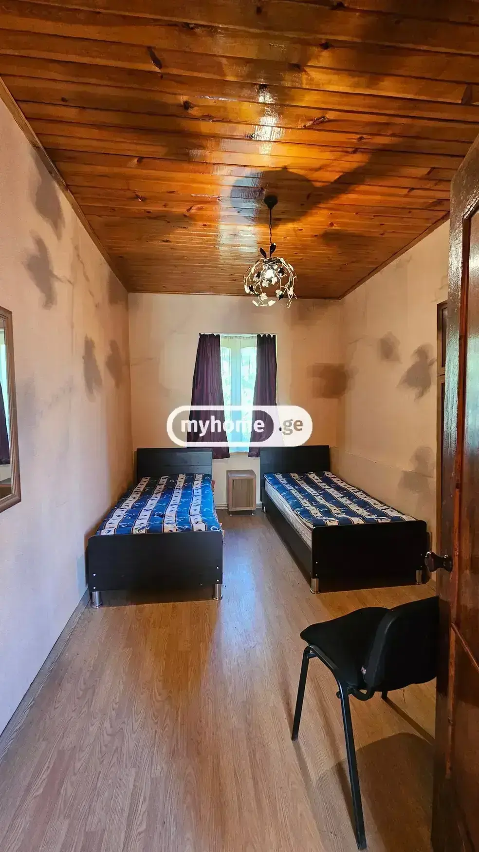8 Room Private House For Sale view 4