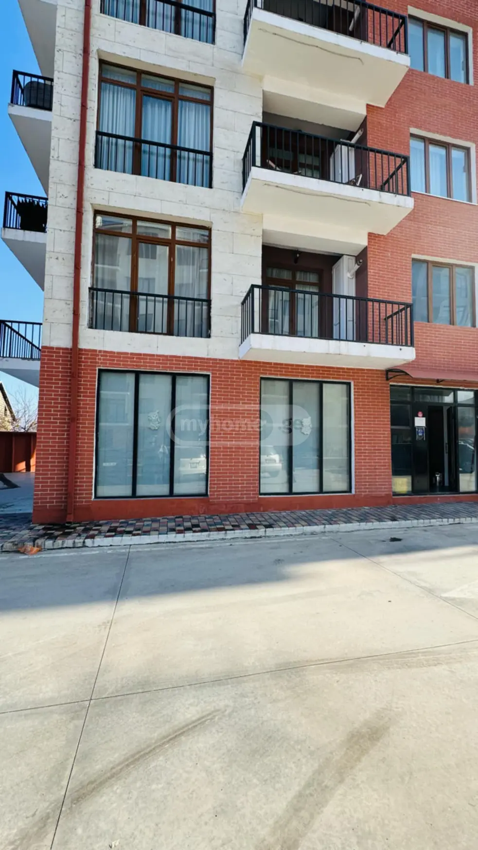Universal Commercial Area For Rent In Telavi view 4