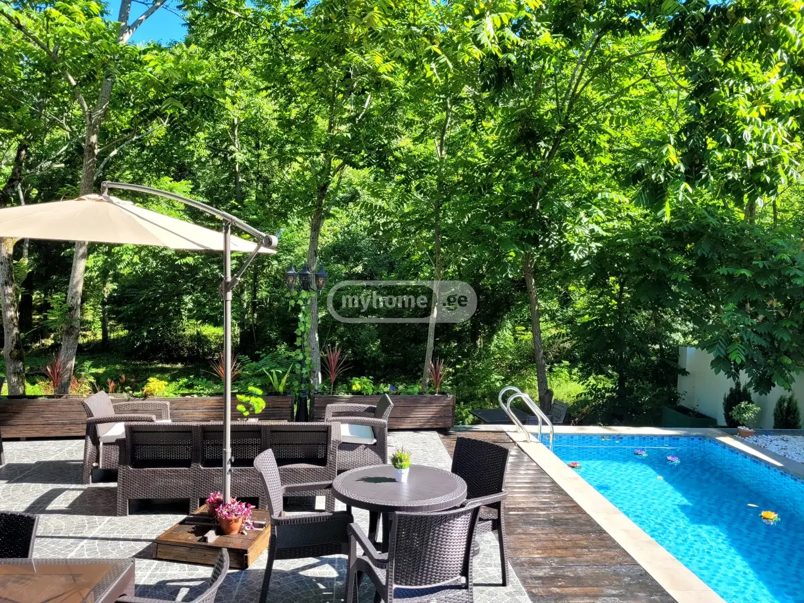 10+ Room Hotel For Rent In Makhinjauri, In Batumi view 4