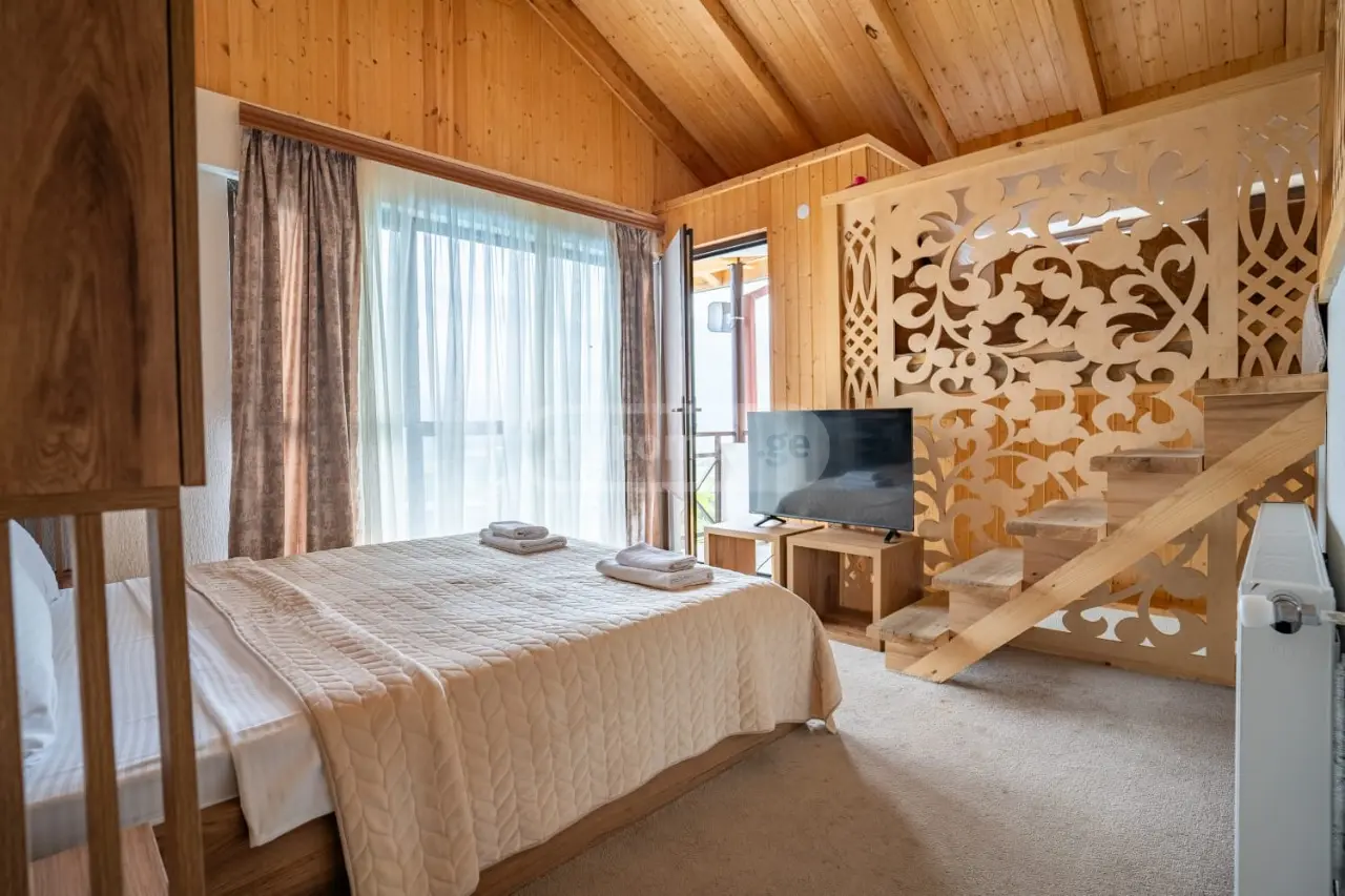 იყიდება 7-ოთახი Hotel view 2