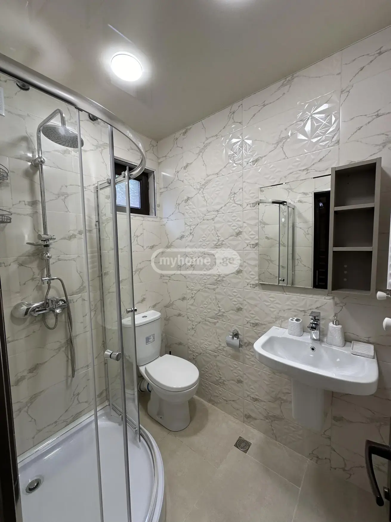 3 Room Private House For Rent In Makhinjauri, In Batumi view 12