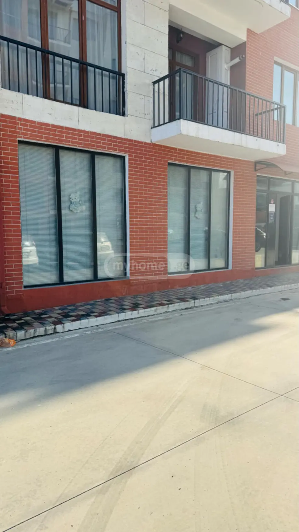 Universal Commercial Area For Rent In Telavi view 5