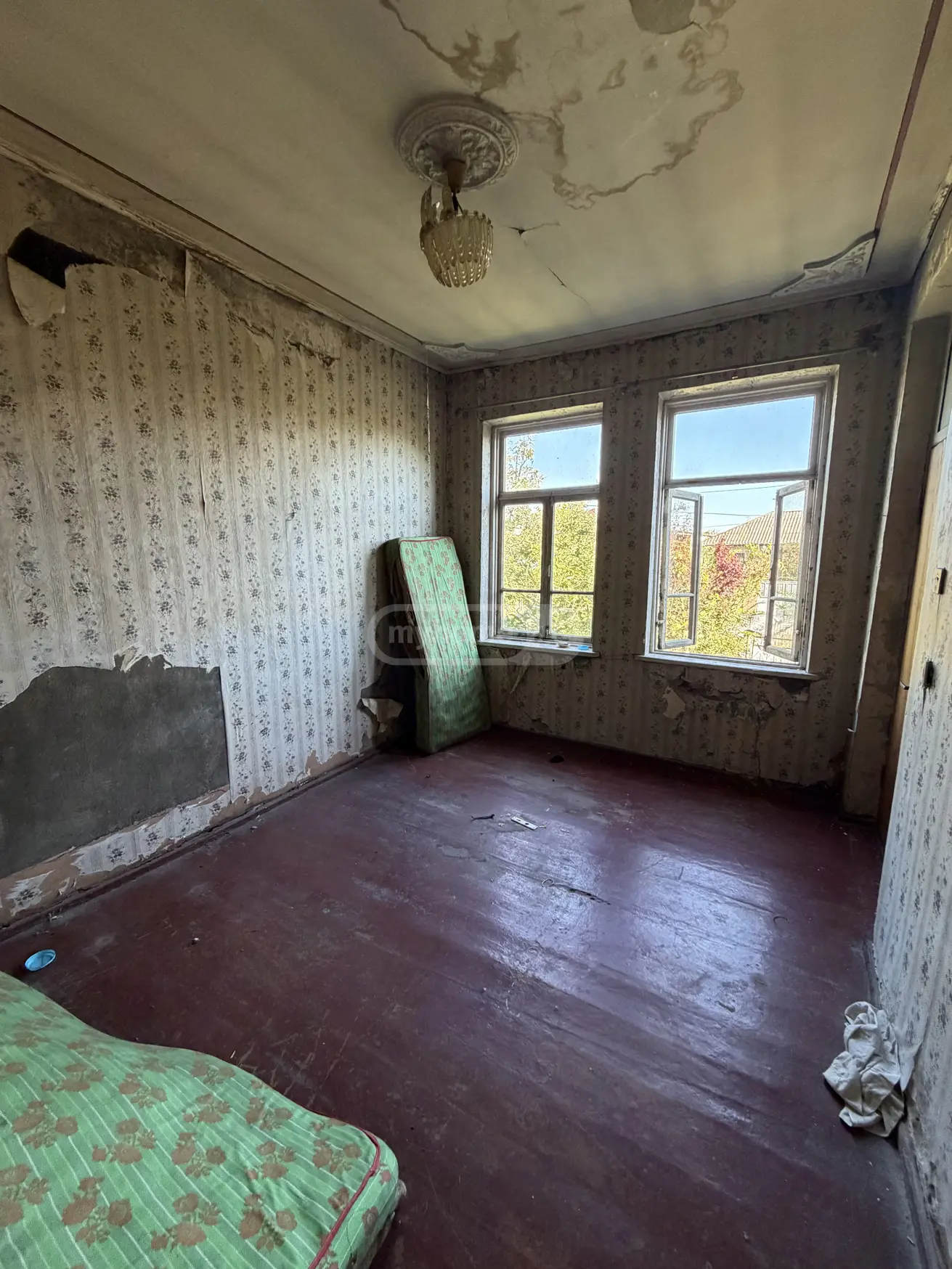 4 Room Private House For Sale view 10