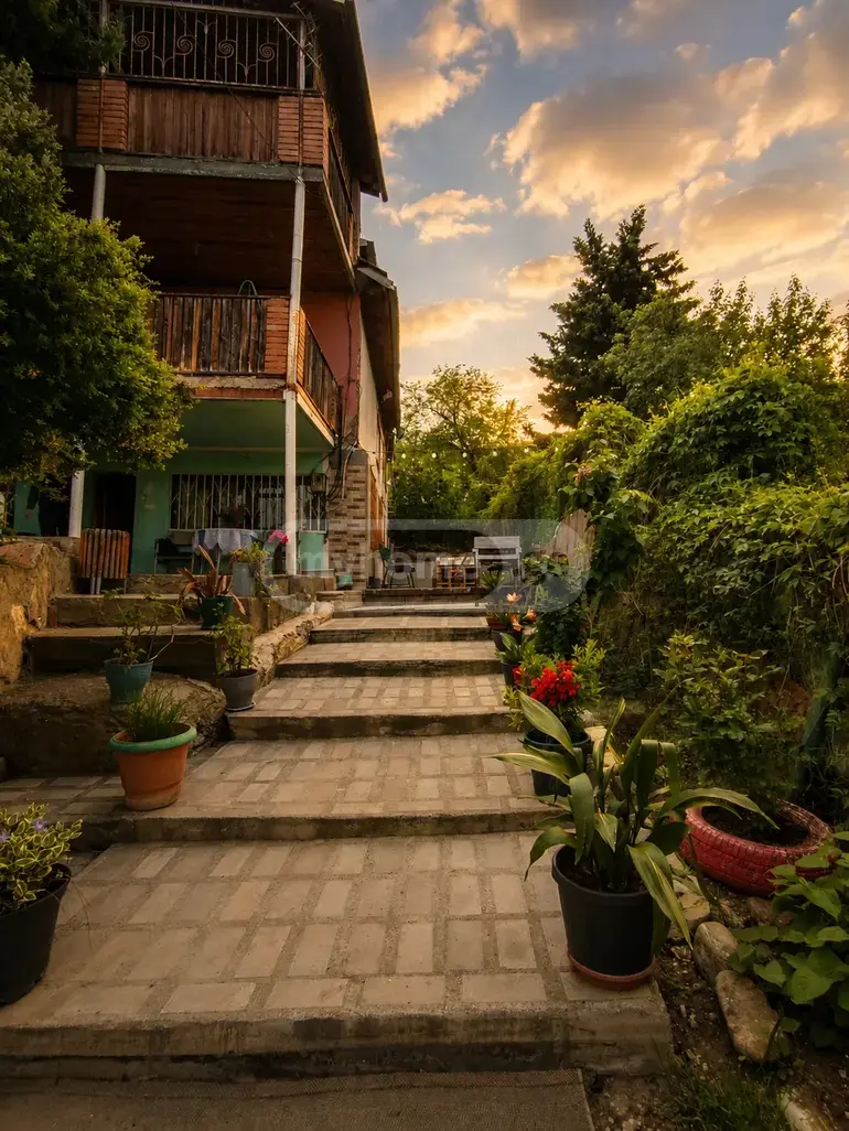 6 Room Private House Daily Rent In Gldani view 2