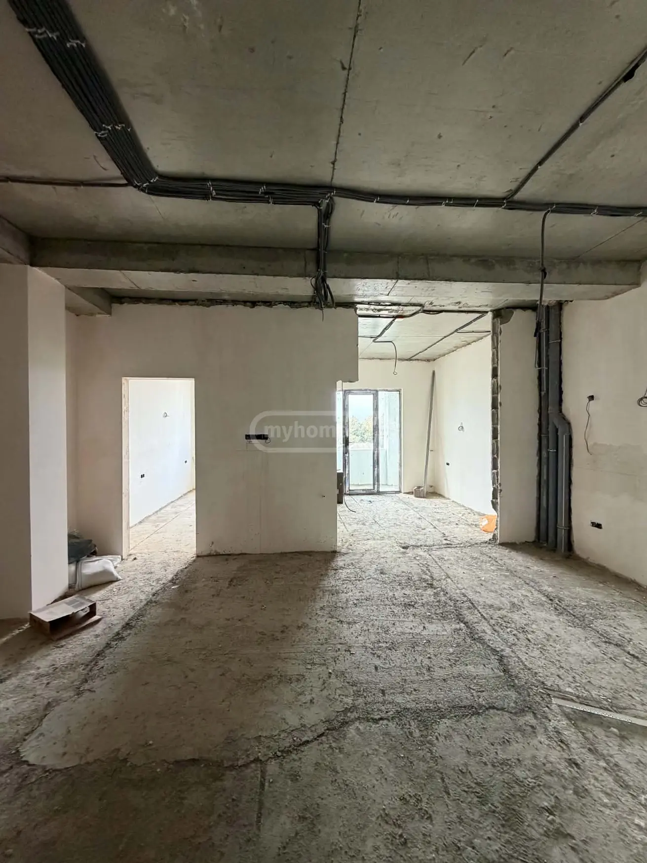 3 Room Apartment For Sale view 1