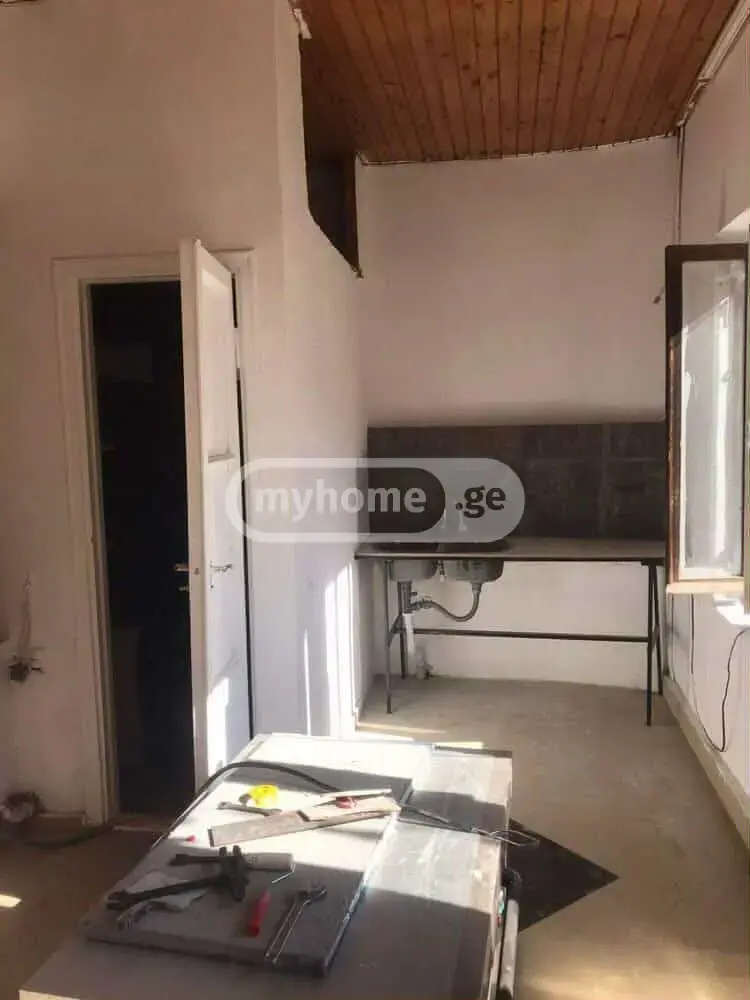 10+ Room Private House For Sale In Sololaki view 13