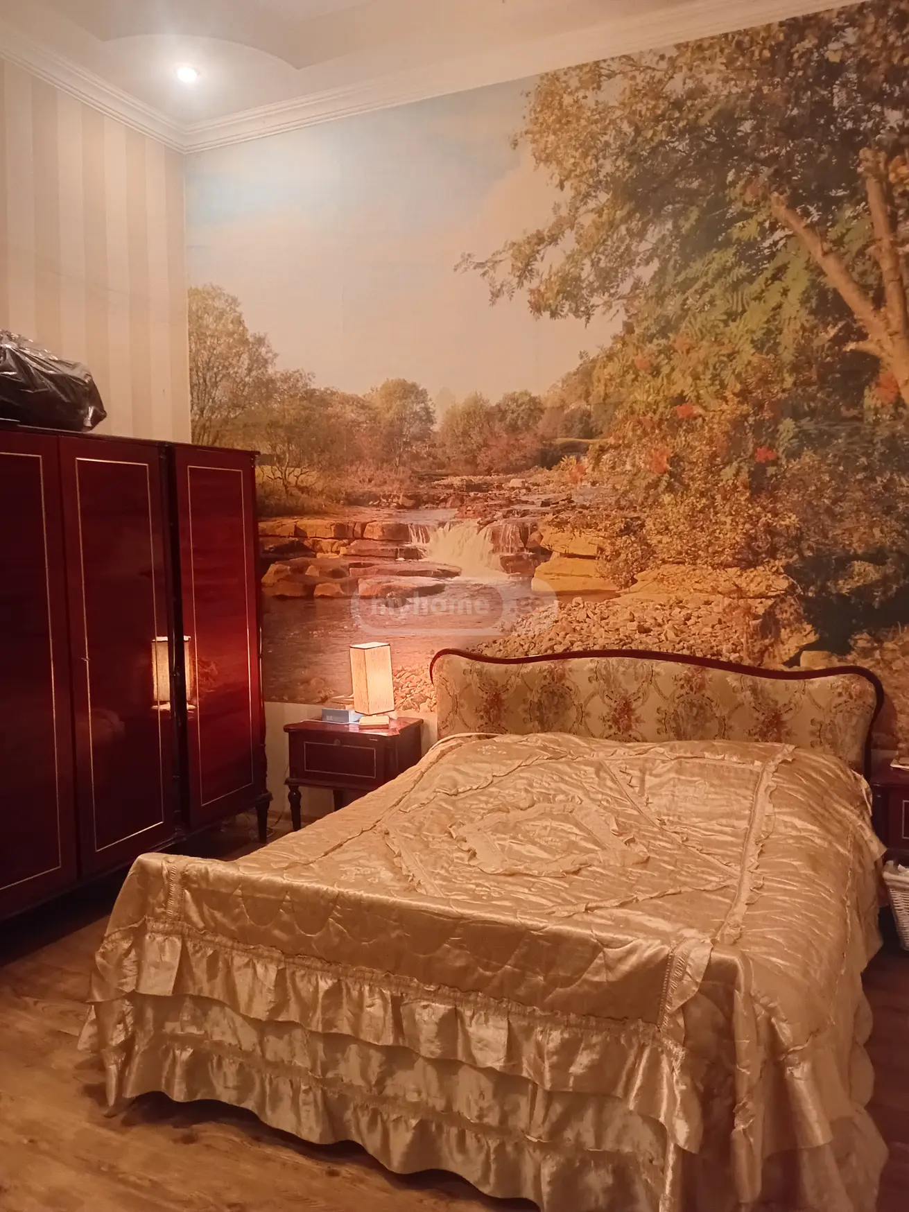 7 Room Private House For Sale view 3