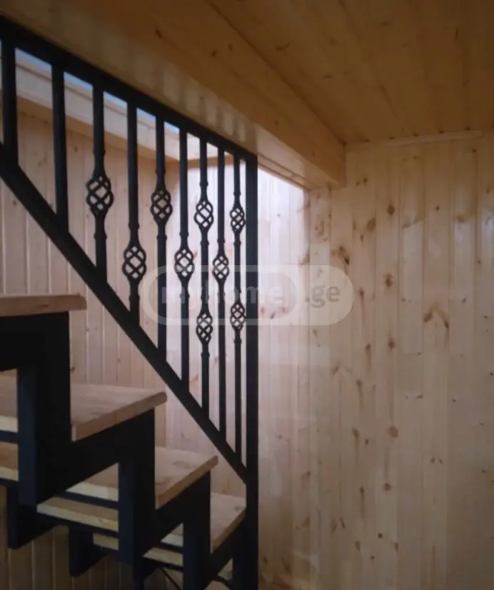 7 Room Private House For Sale view 6