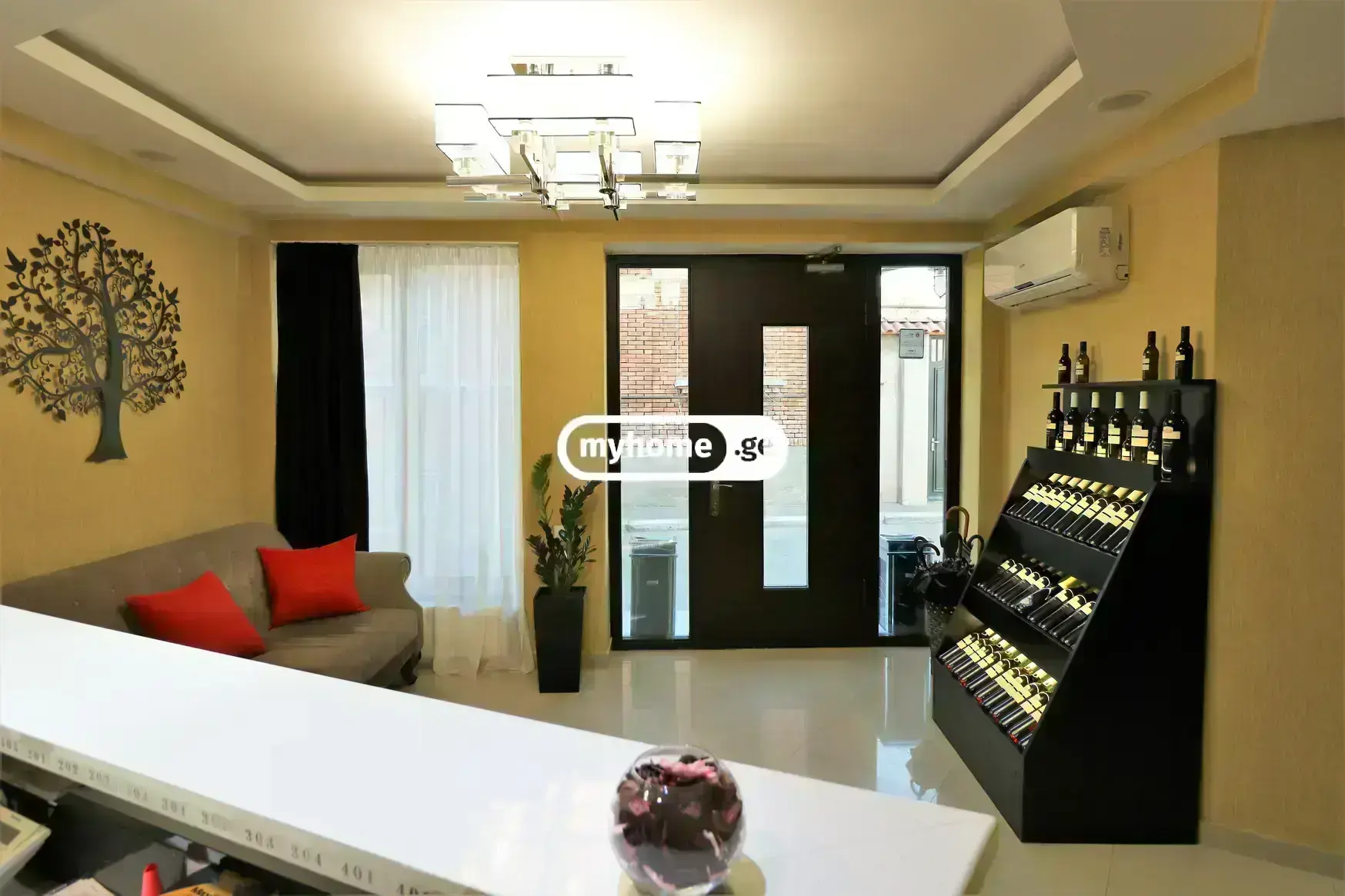 10+ Room Hotel For Rent In Isani view 4