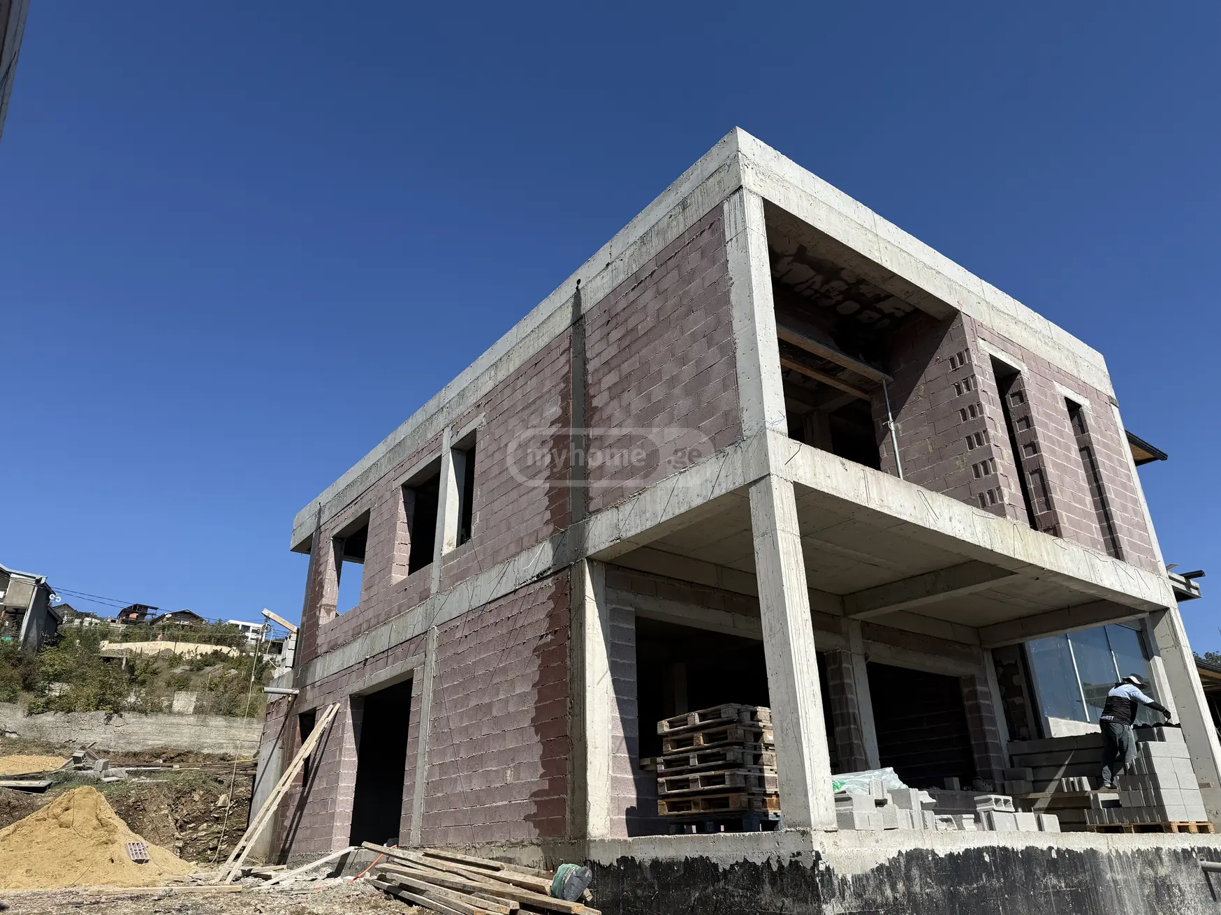 5 Room Private House For Sale view 4
