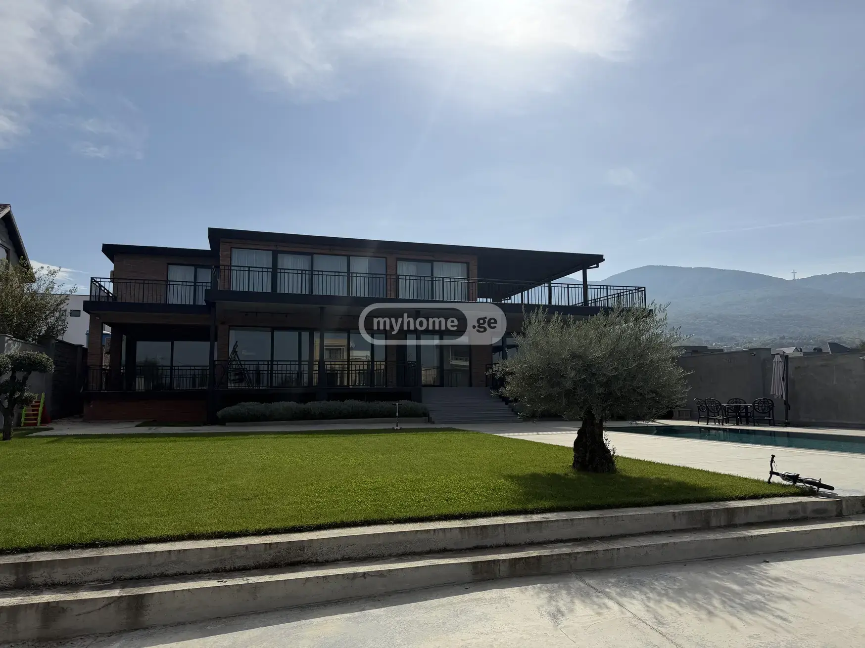 10+ Room Private House For Rent In Saguramo, In Mtskheta Municipality view 1